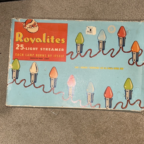 ROYALTIES 25  light STREAMER C 7 1//2 lamps in original box - Picture 2 of 4